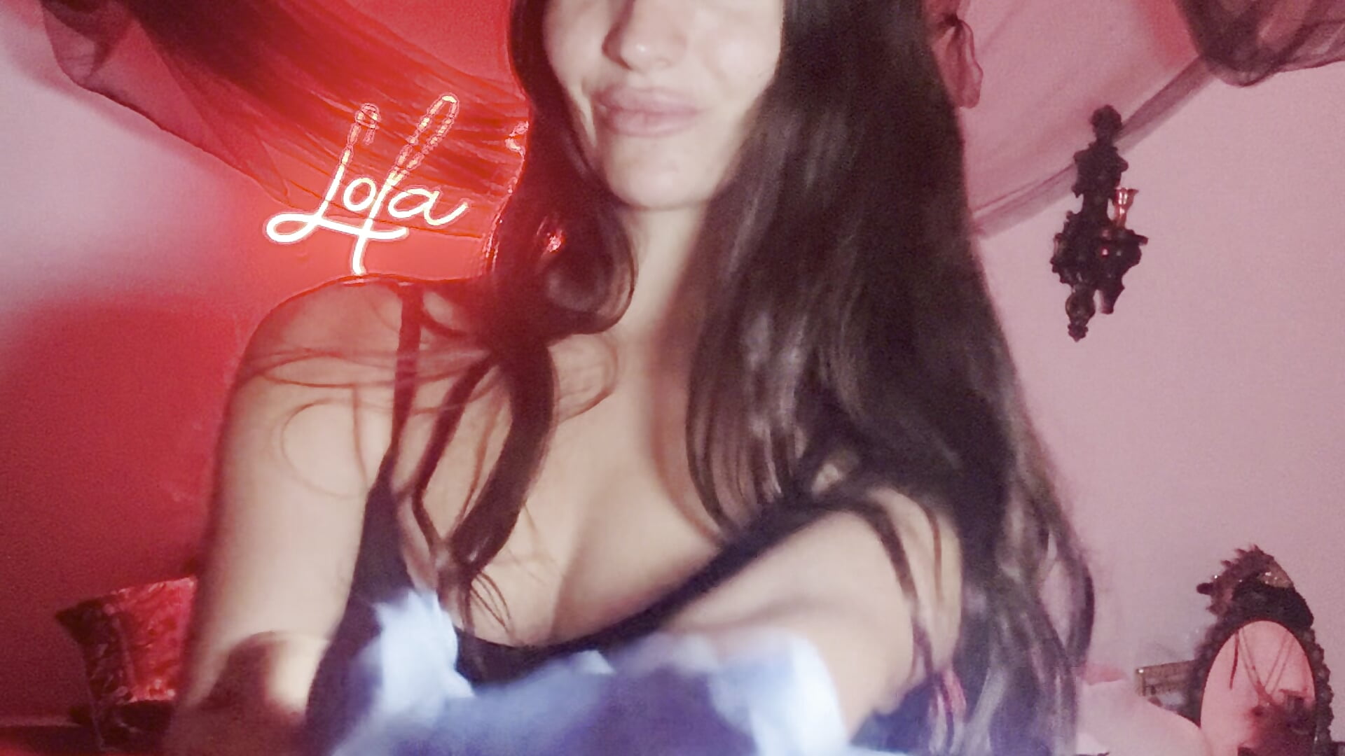 Je déchire mes gants. - video van Lola_Reina cam-model