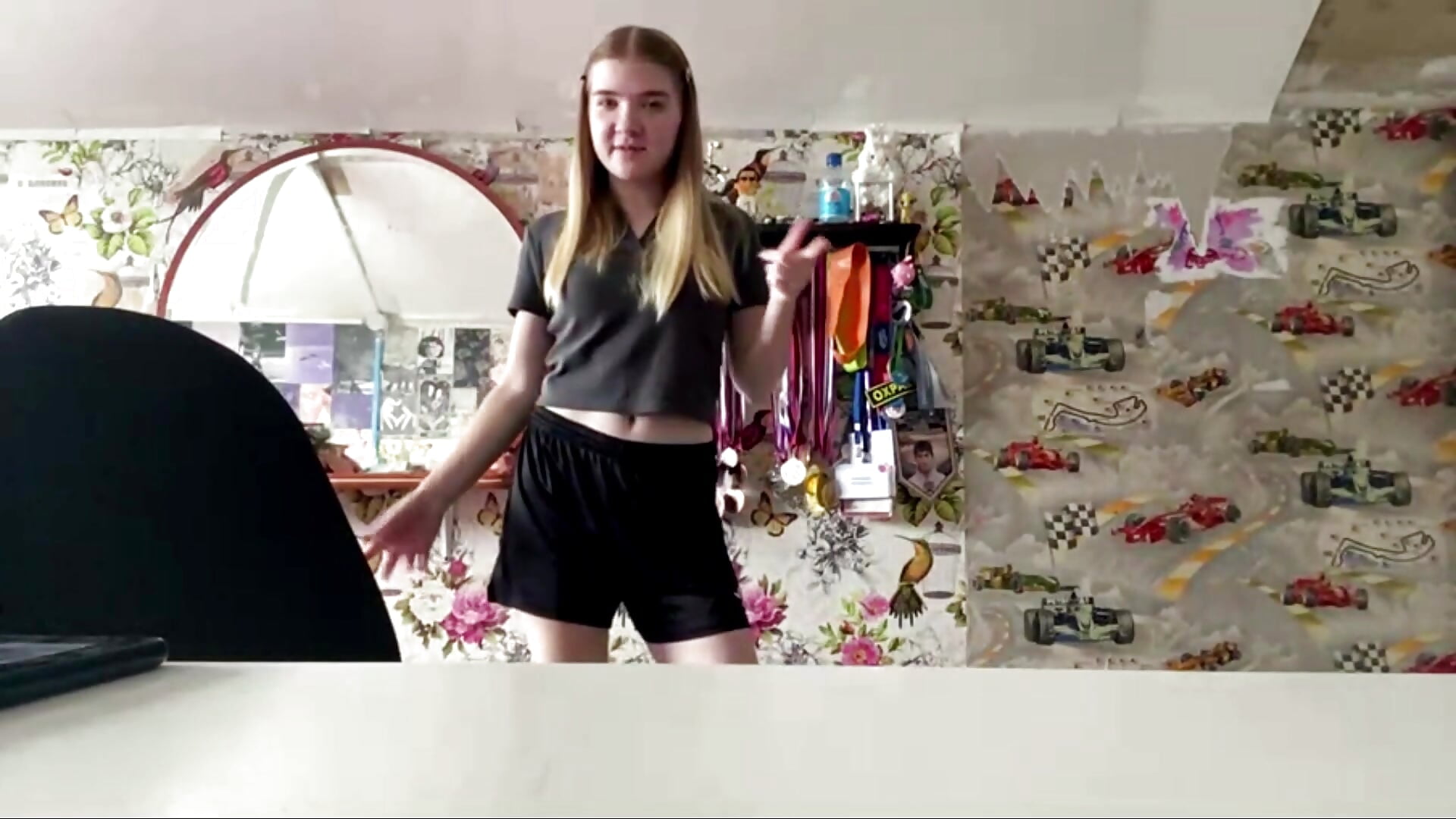 I'm trying to learn to dance - VerdaGormly adlı kamera modelinin videosu