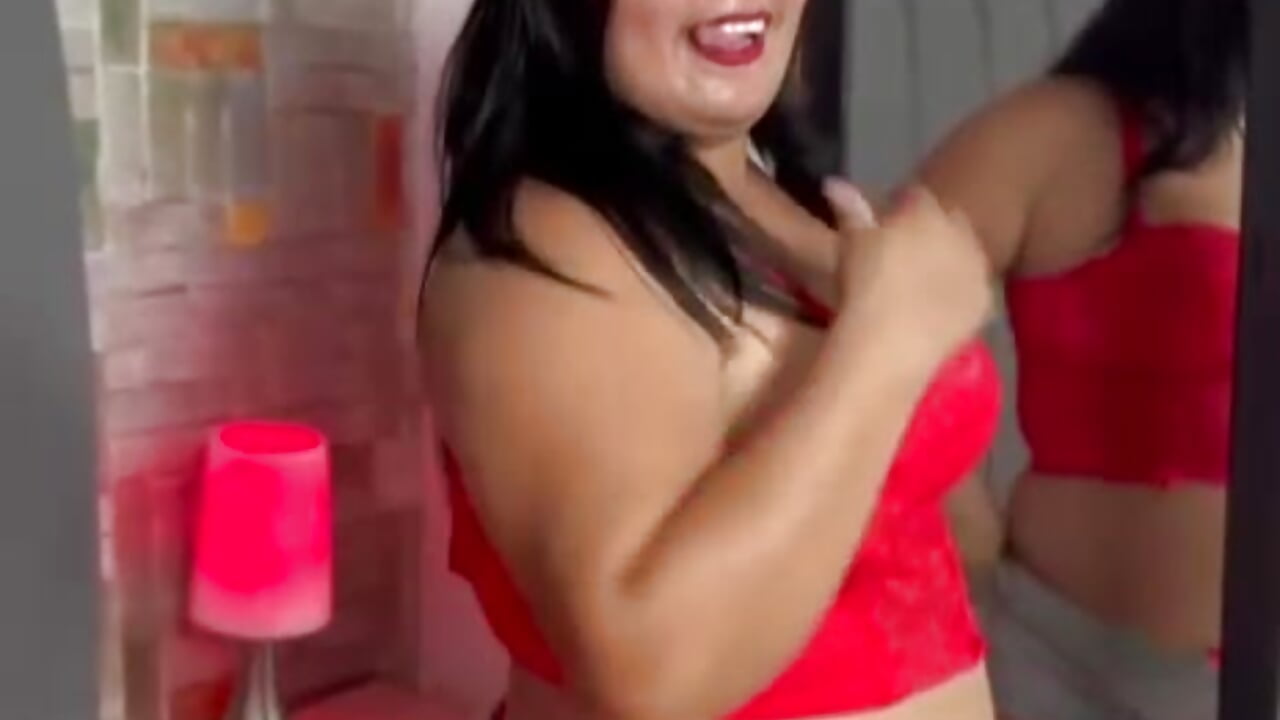 Karol - clip cu karol_milff model videochat