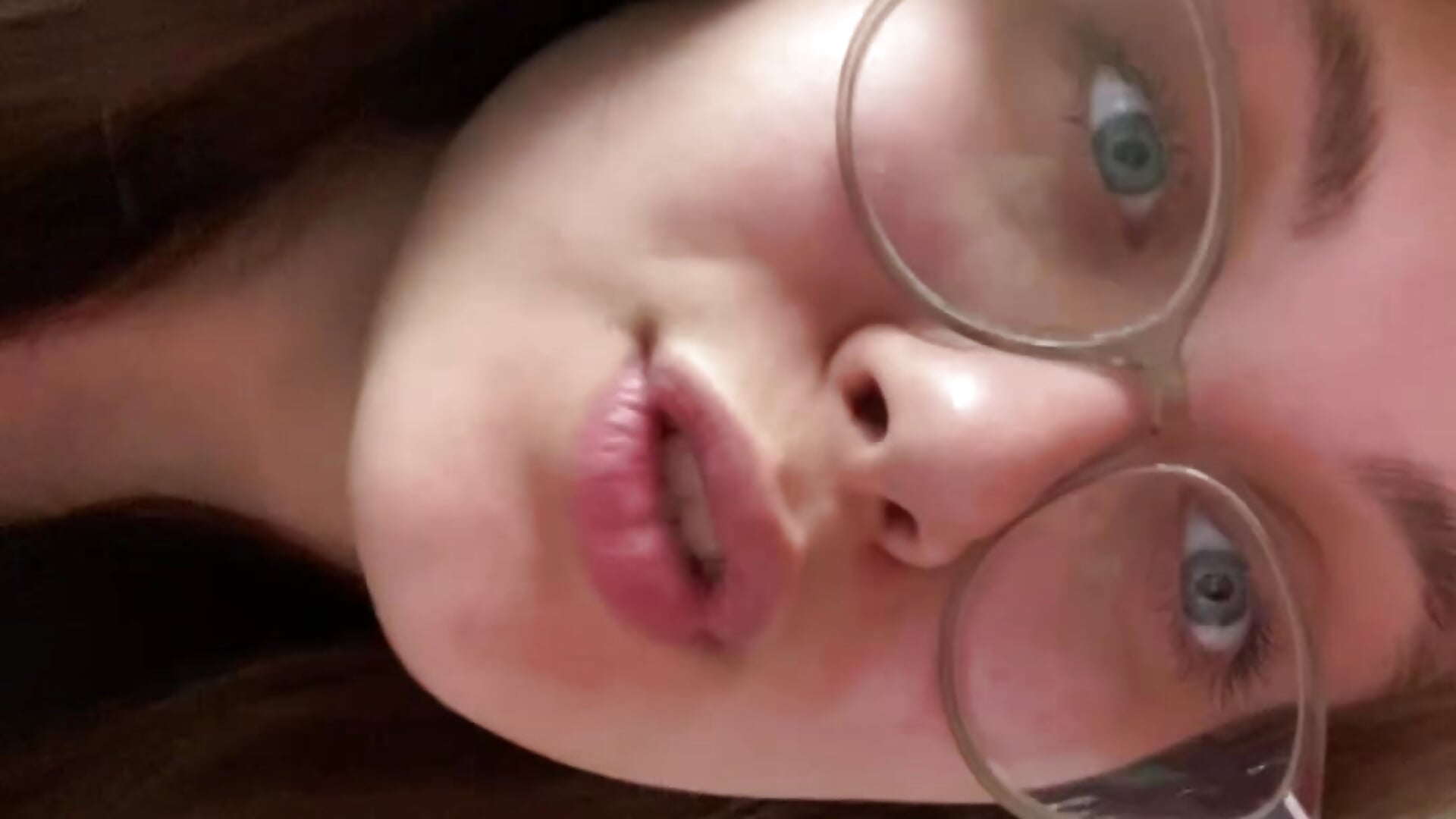 55f39faa1d6649038f28287bd503f309 - video by emilymeo cam model