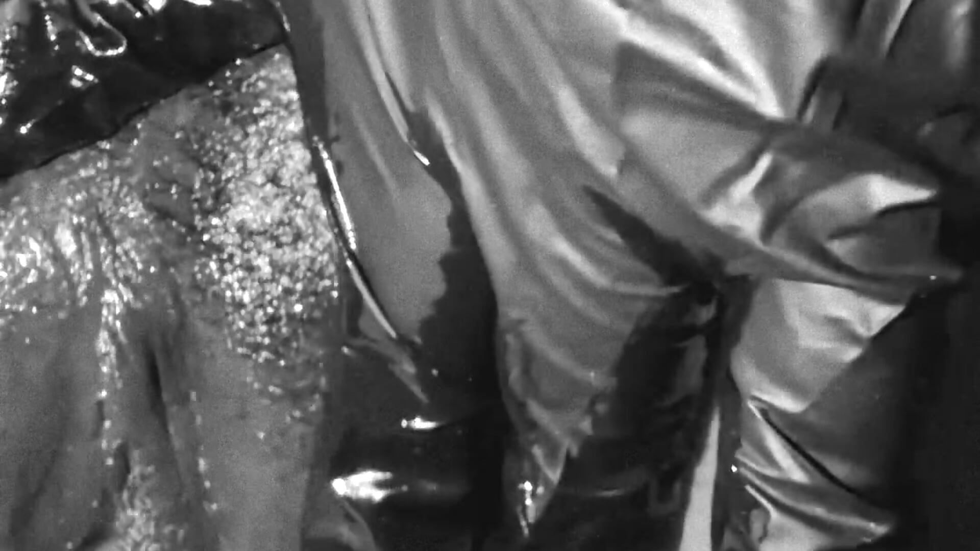 42350301-BC0F-447F-9C44-C981F4E8C900 - video by thabalackbarbie
