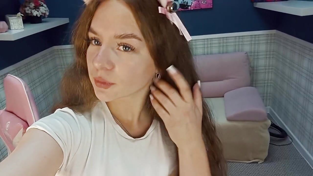 Kiss you - video by Bella_Ocean cam model