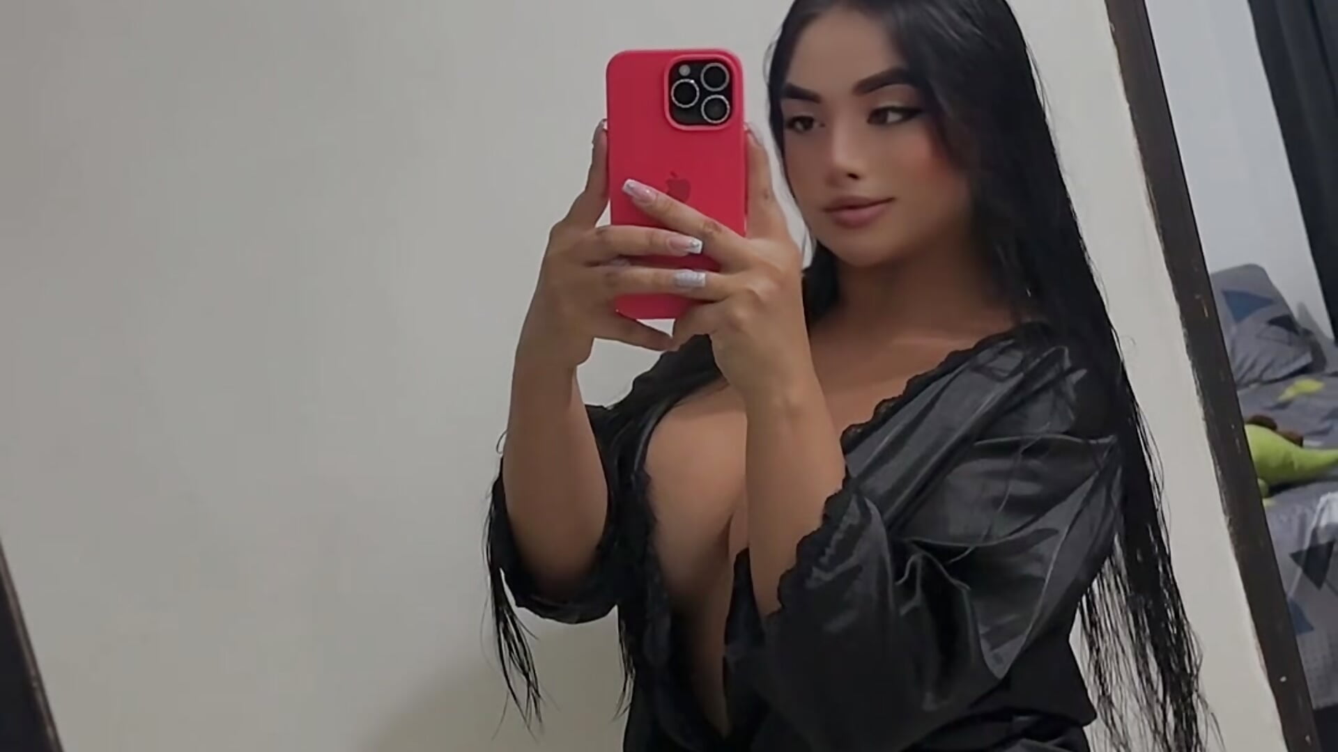 😈😏