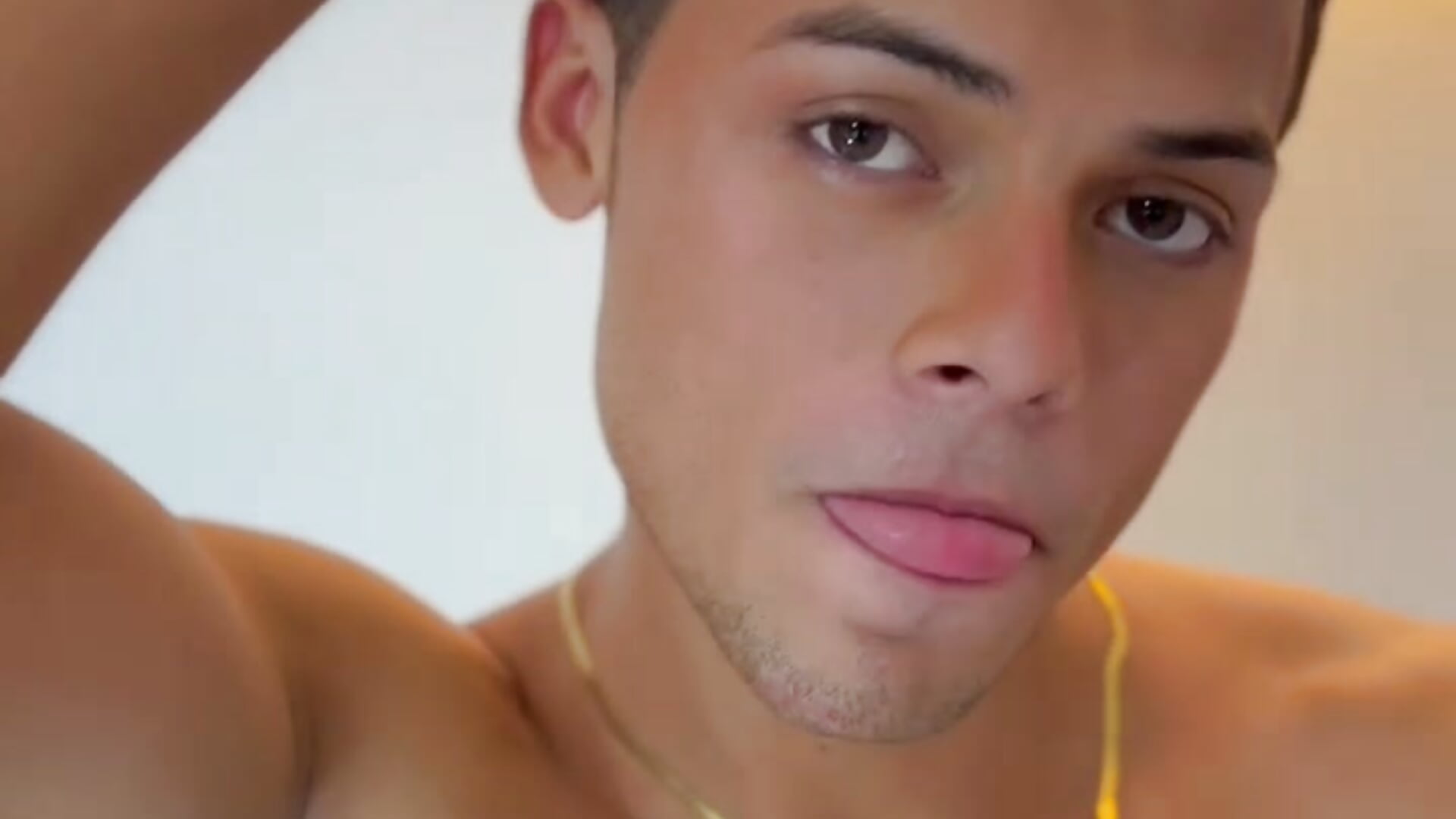 hey - video by peter_cortex cam model