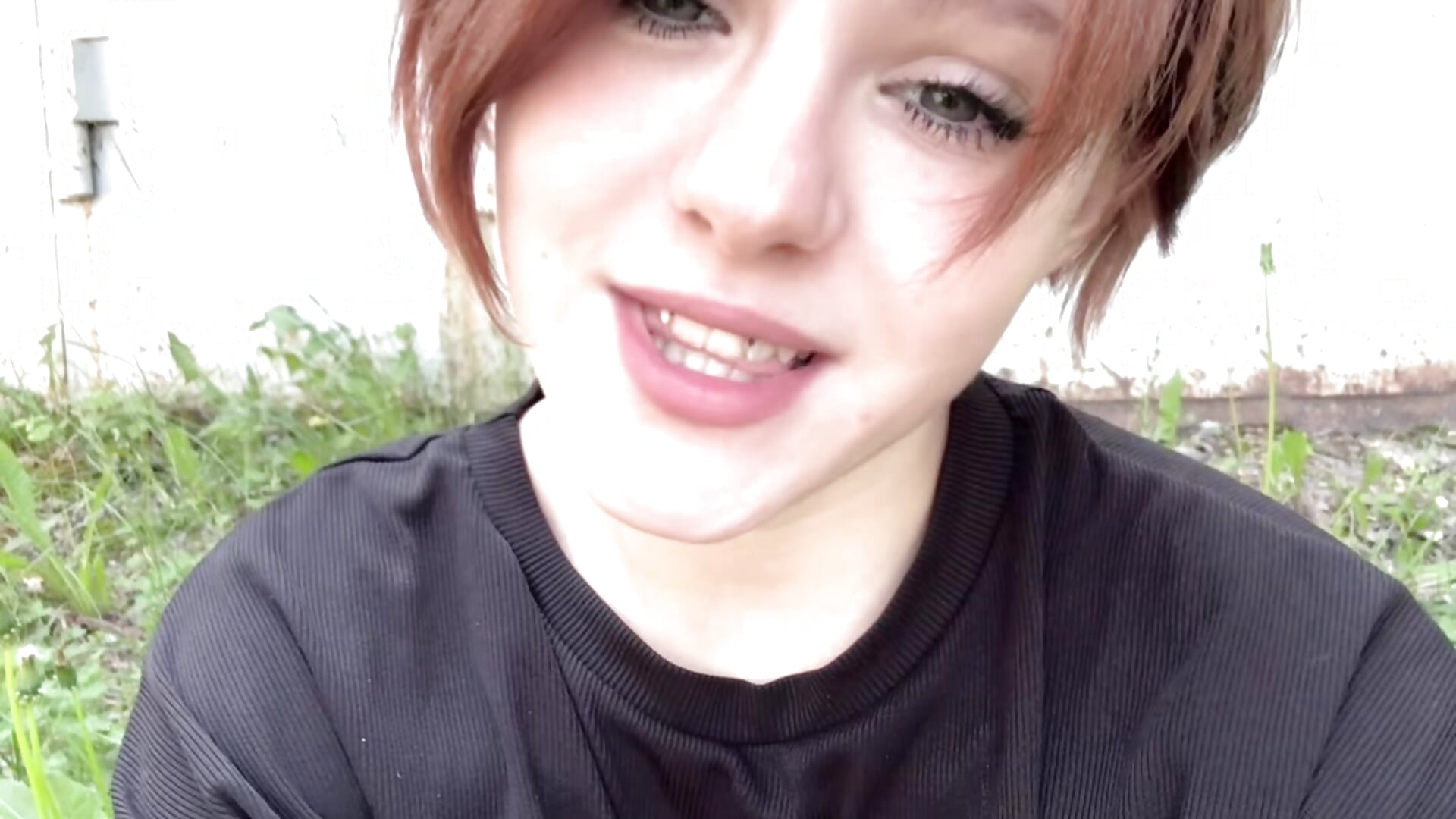 615c8545f9a34956abbd551152b13182 – video af NinaReach cam-model