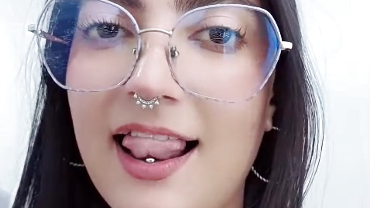 PIERCING－カメラキャストのViolettLaurenの動画