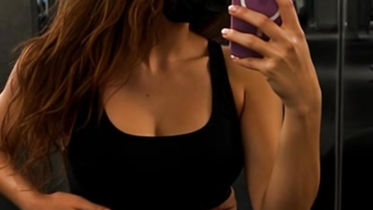 Here's a short video for you from the gym ^_^ - video oleh model kamera hotaminka