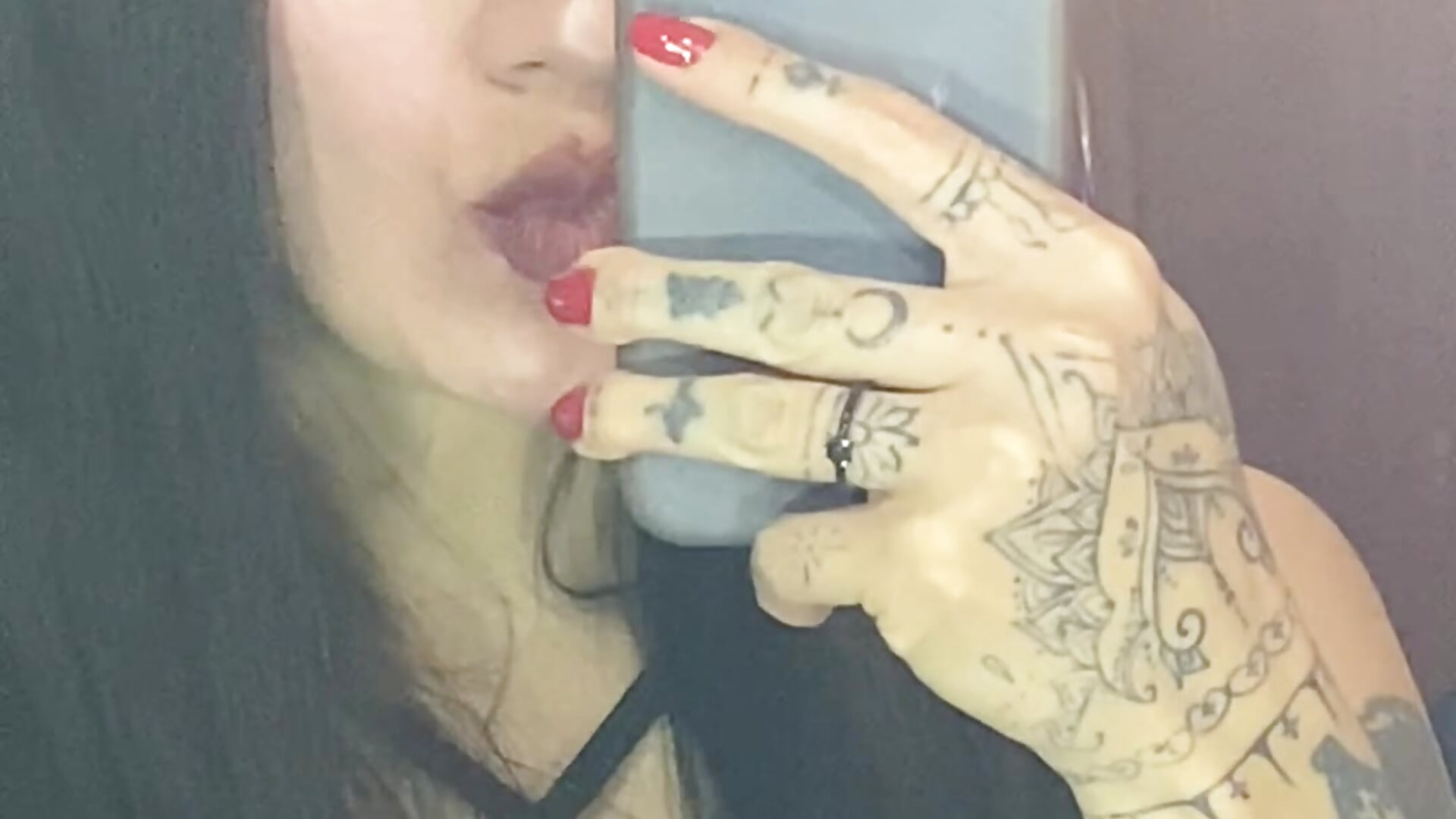 🩵💅🏻