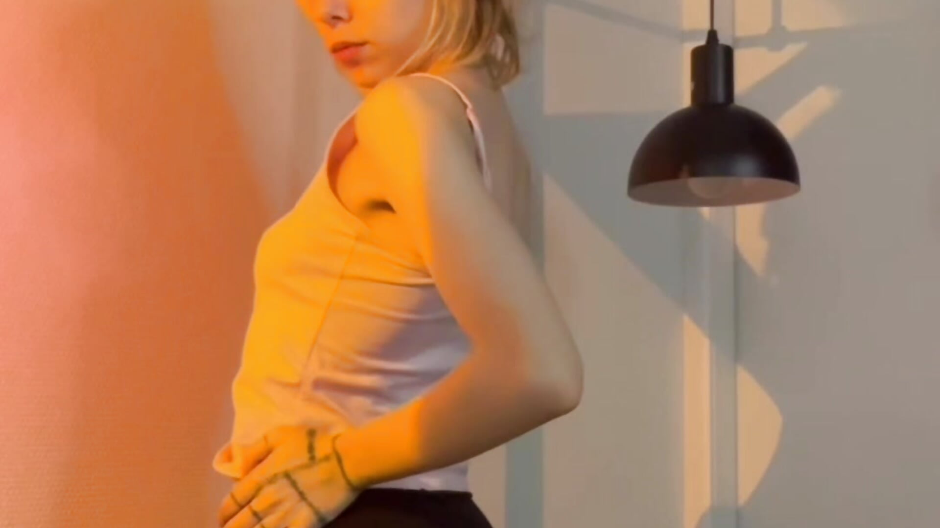 😏💖 - video by Milla_Bellee