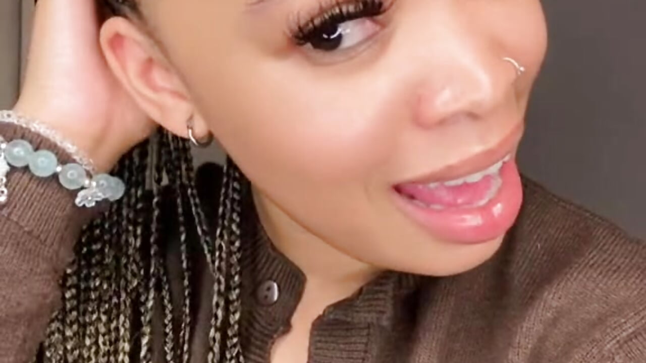 profile-intro-video-1788274930