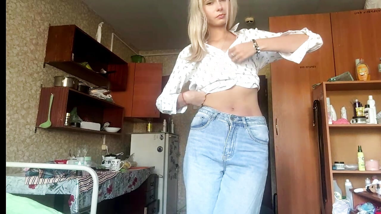 2026-08-31 17-00-06 - video by LynnMontiel cam model