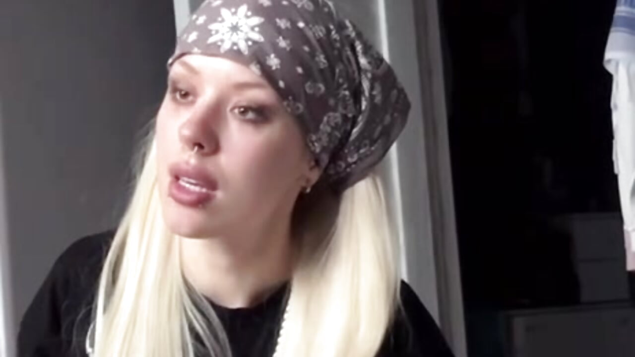 I'm just singing - video di StephenieTron modella di cam