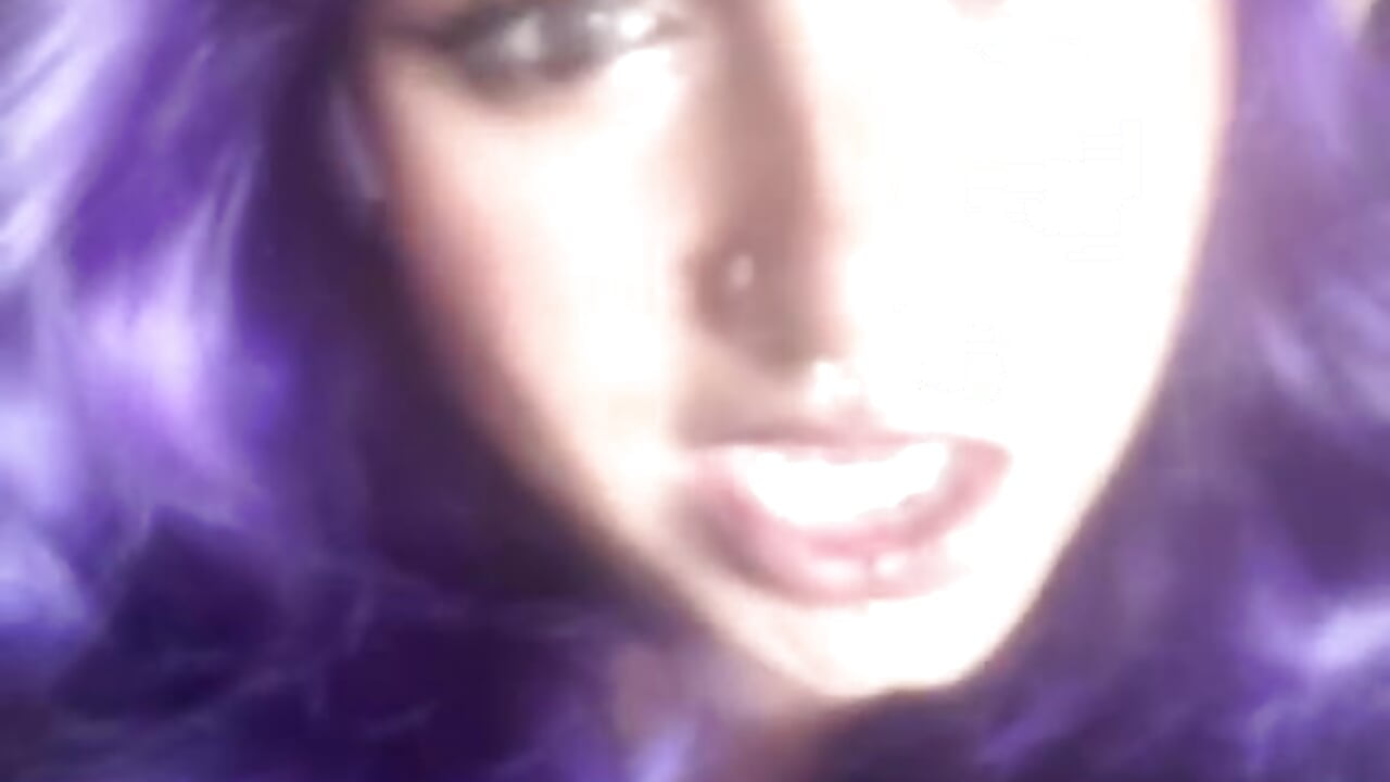 😈👾 - Video von NaughtyNeive Cam-Model