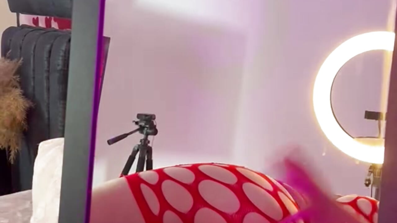 Play with my ass a little, spank me hard - 視頻由 Charlotte207 主播提供