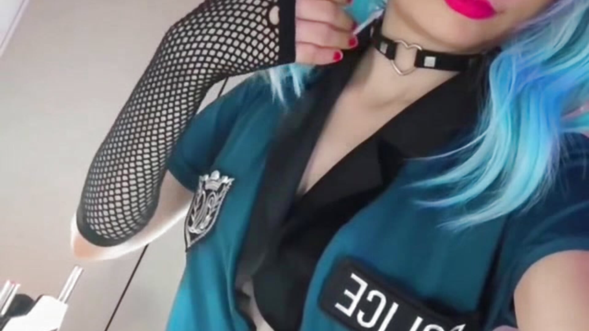 YOUR FAVORITE POLICE👮‍♀️ - video by ScarlettRoouse cam model