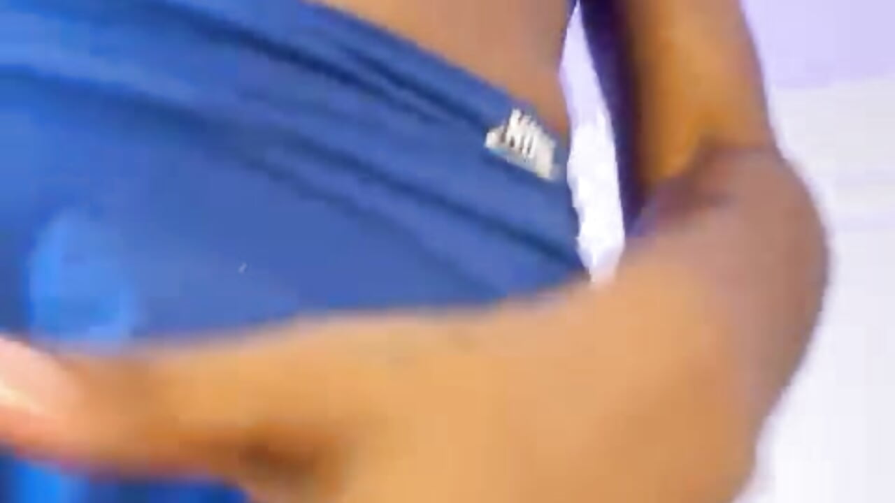 CAMELTOE－カメラキャストのEmely_Deluxeeの動画