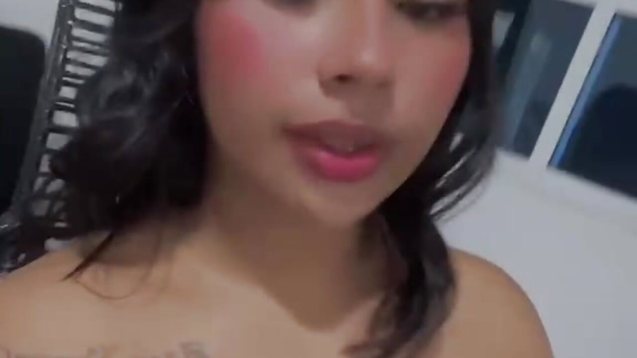 😻 - video by CatalinaDiamond