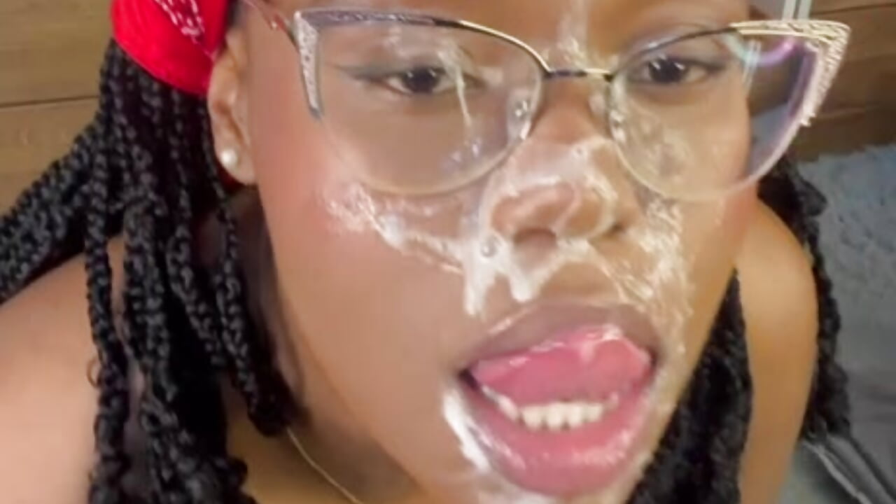 Being messy because of you - video by MakenaGh