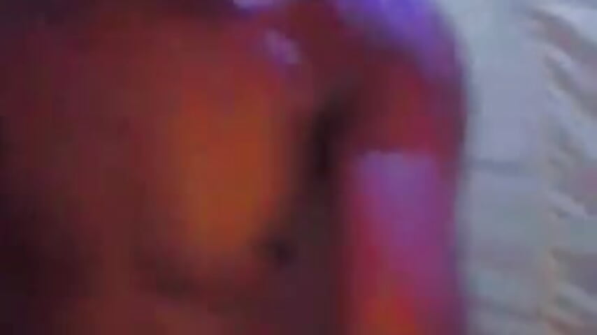 42410 - vídeo de la modelo de cam trippleepic