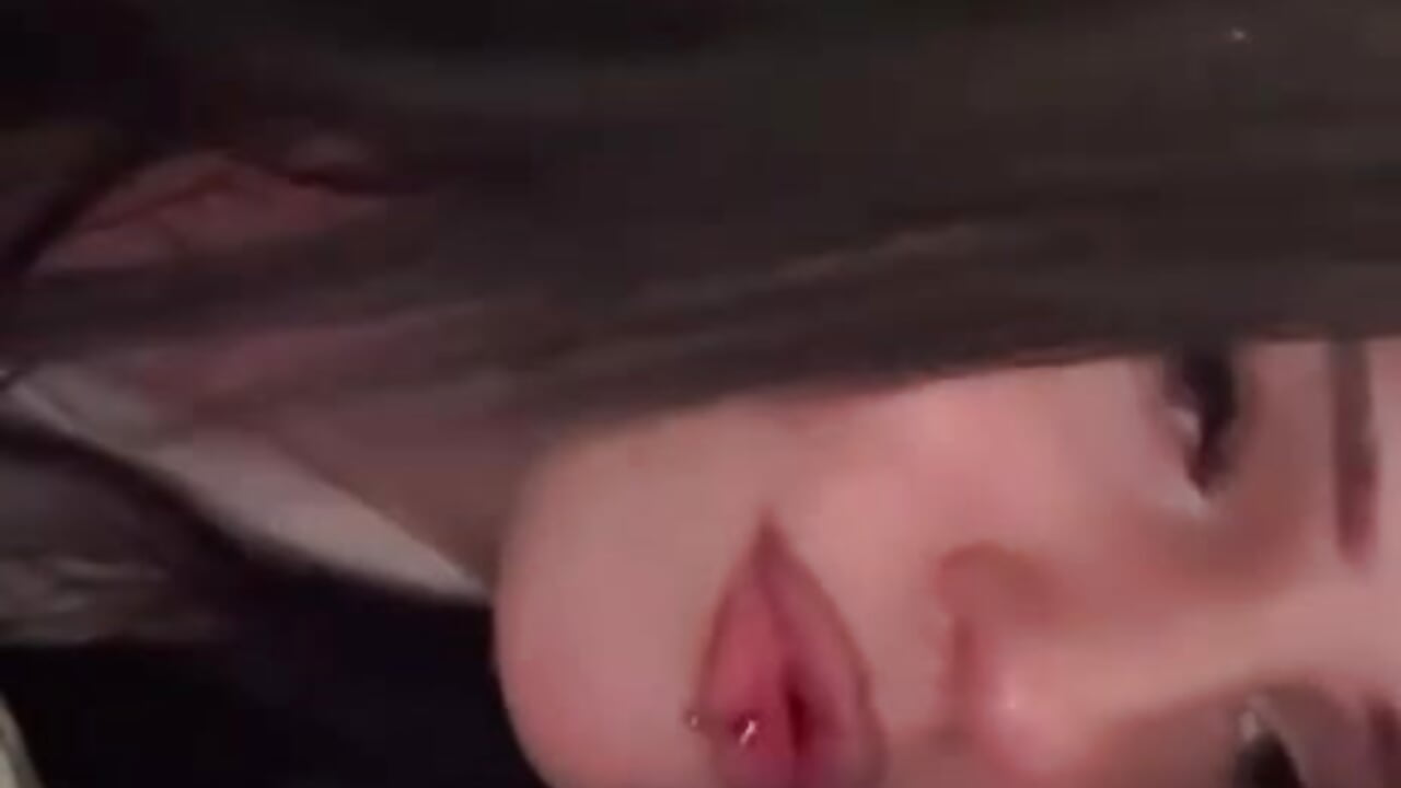 teaseing - KindraMelott 캠 모델의 동영상