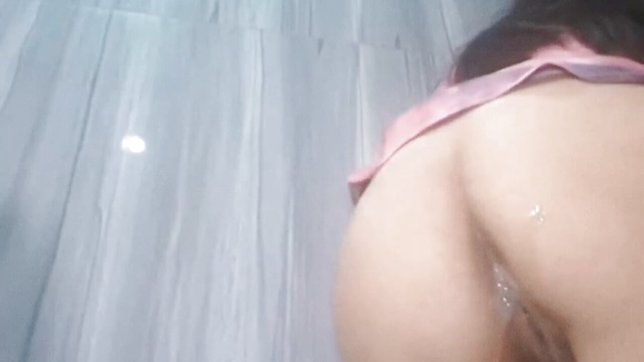 زنقني ف حمام وكب ف خرقي cum in my anal – video modela na kameri Anal1hot