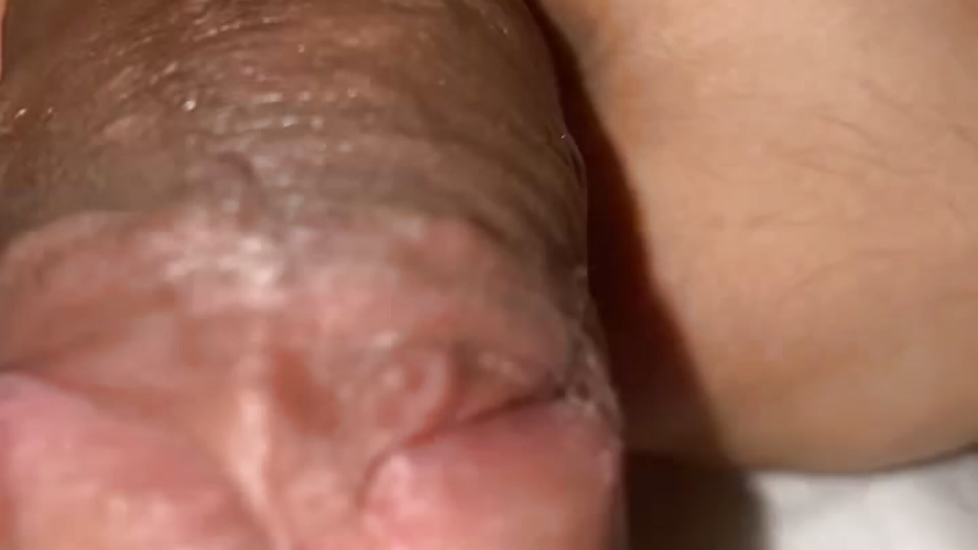 intense Penetration getting wet – video af Elias_bigone cam-model