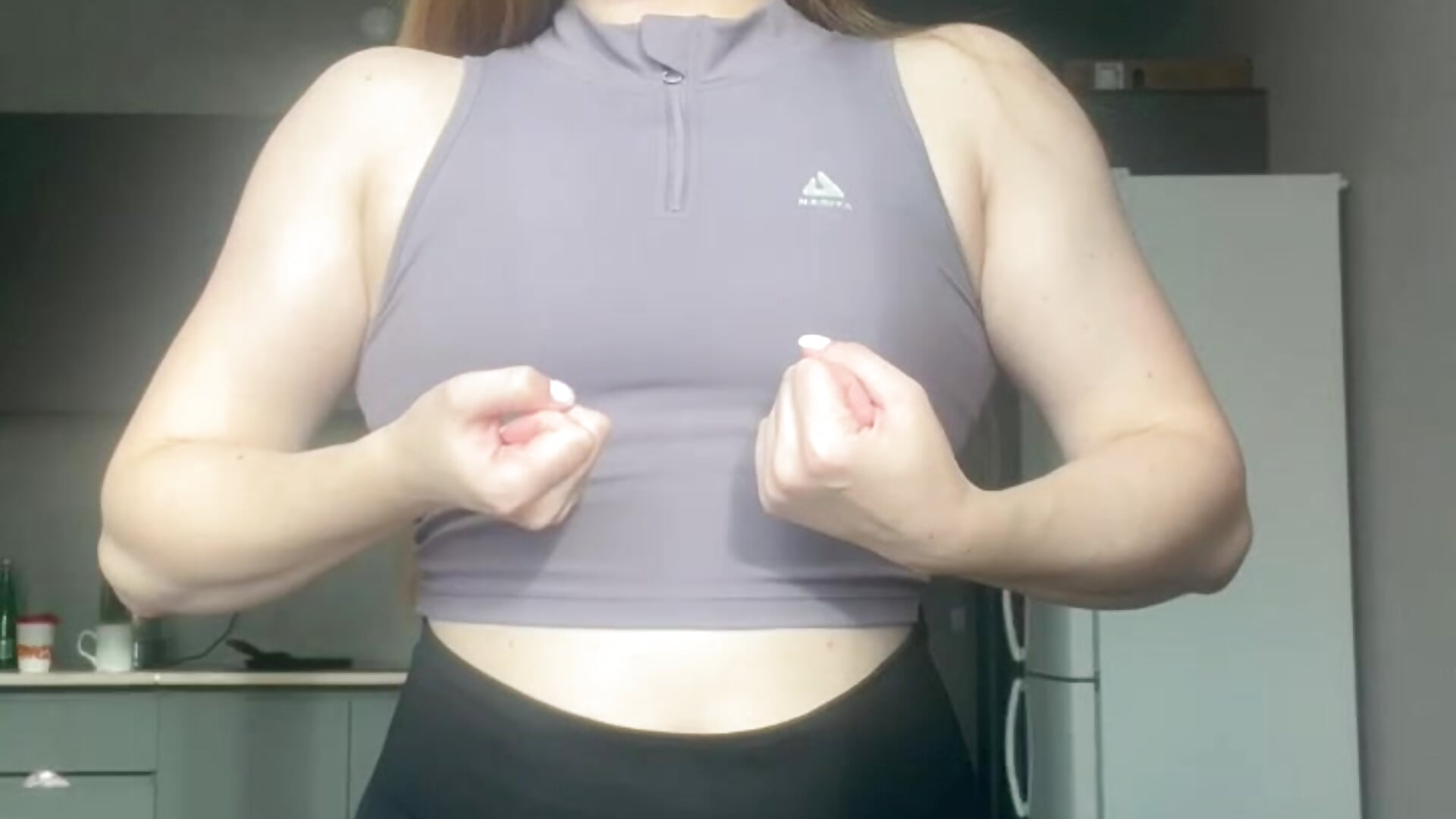 <3 - AgnaFire adlı kamera modelinin videosu