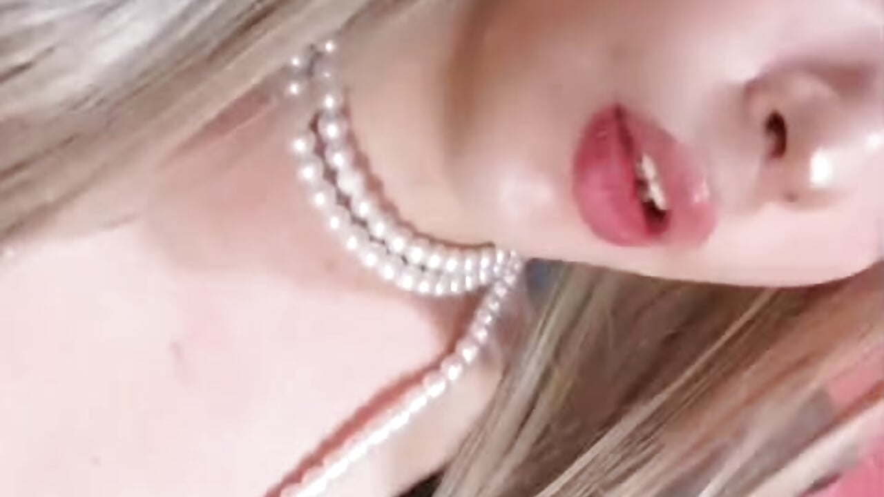 Sexy Isa💝 - Video von Issabella_Glamorous Cam-Model
