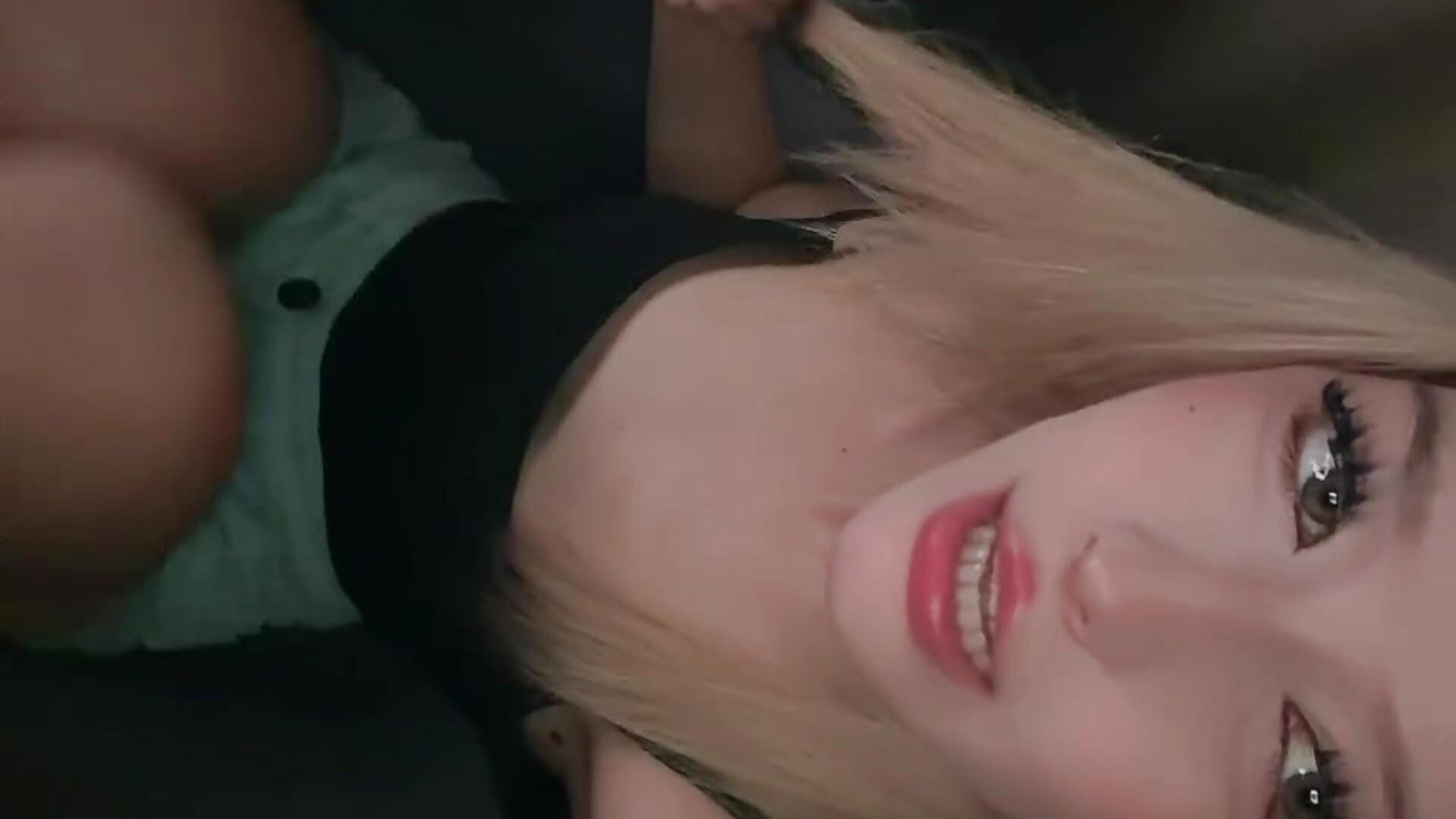 My Secret Side - video di Alicepoq modella di cam