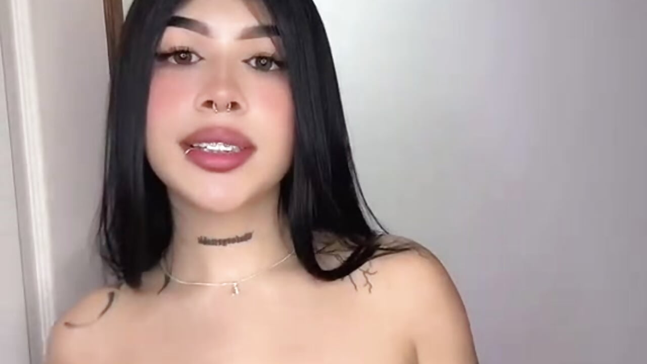 Hi everyone - video by Raven_Wood cam model