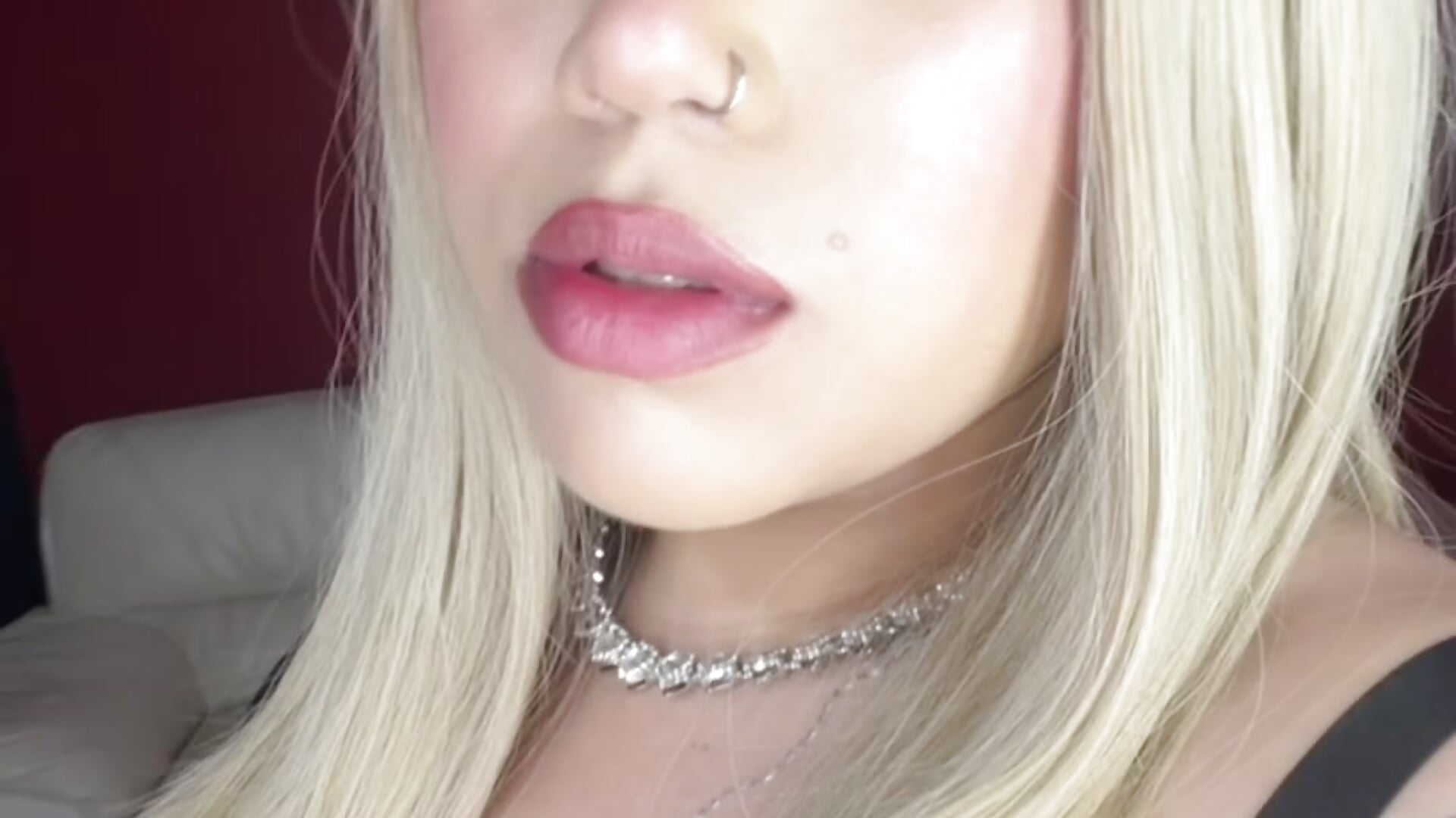Me in version blonde :p - 視頻由 kristen-santos 主播提供