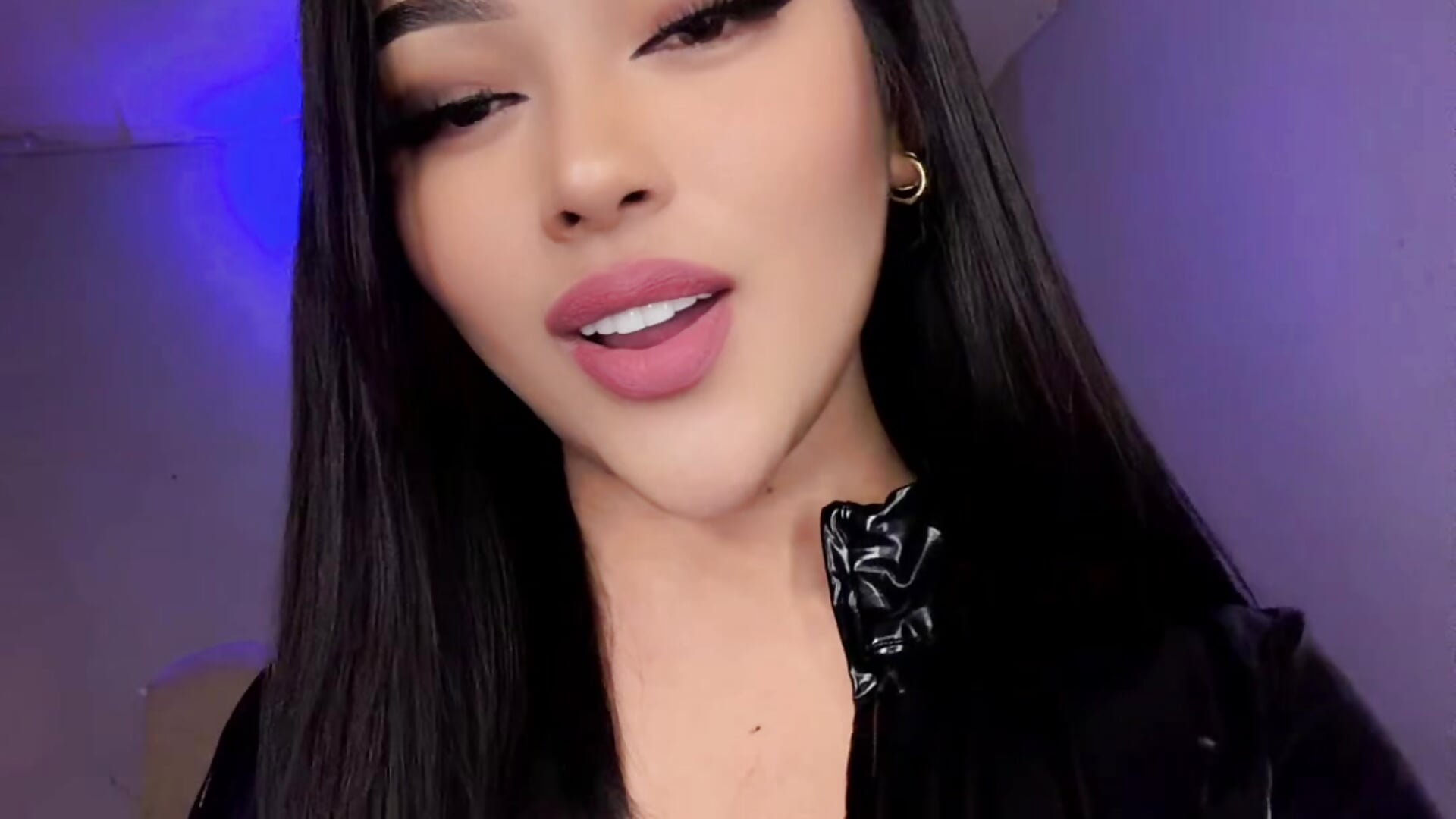 3b882037a5b446d7beb296303fca3621 - video oleh Miss_AlejandraXx kamera model