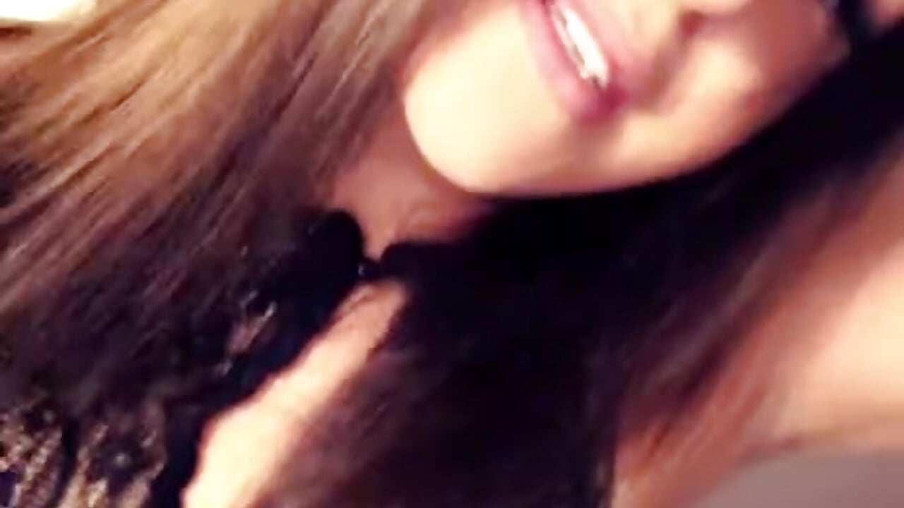 Hiii Stripchat💋 - video by Bella-Ri cam model