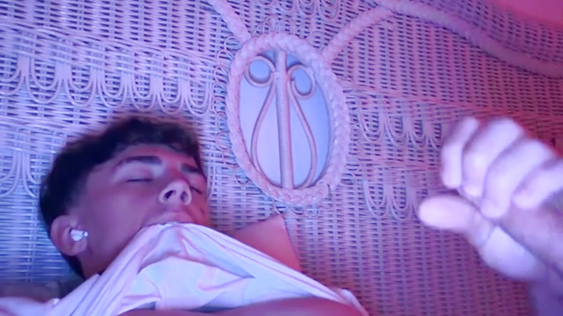 Cumming all over my stomach for you💋 - відео від вебкаммоделі Blondedboy223