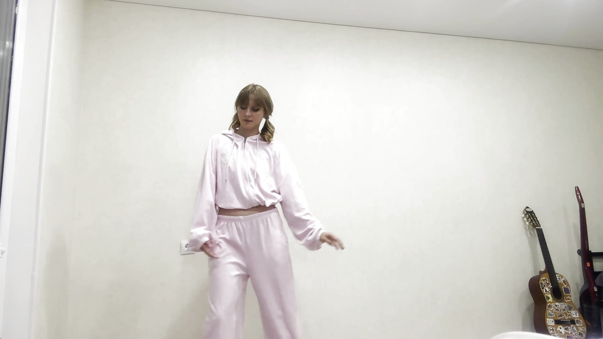 dance with me - video av NelliGilbert cam-modell