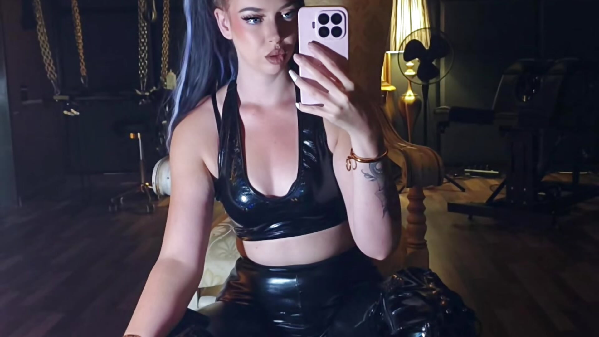 Shirt Clip - Video von Lexylovereal Cam-Model