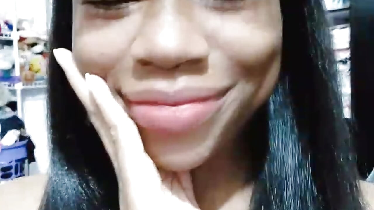 B612_20221007_234001_324 - video by Little_angell0 cam model