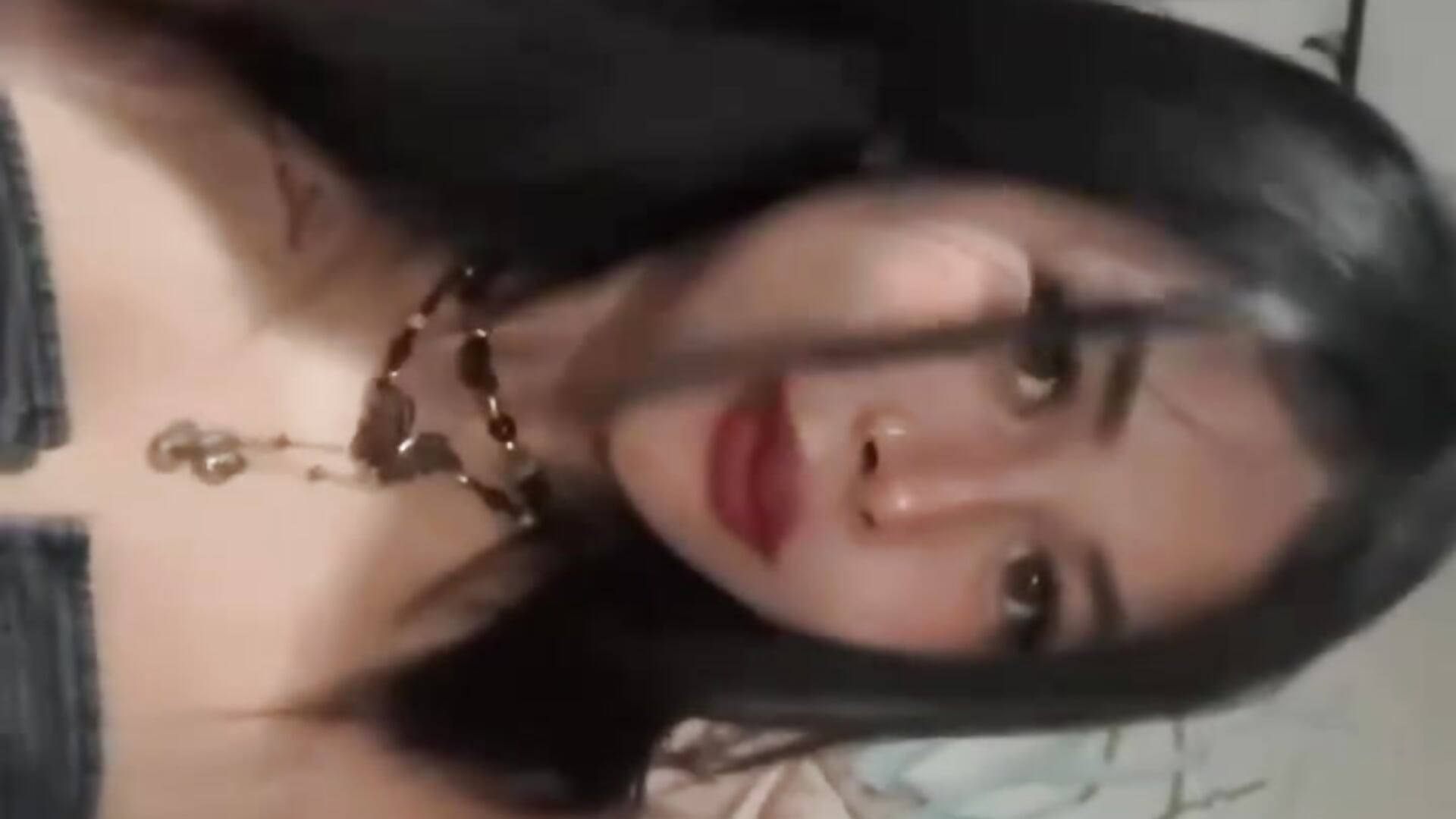 Heey guys it's me :) - vidéo du modèle de showcams AmberGlowing