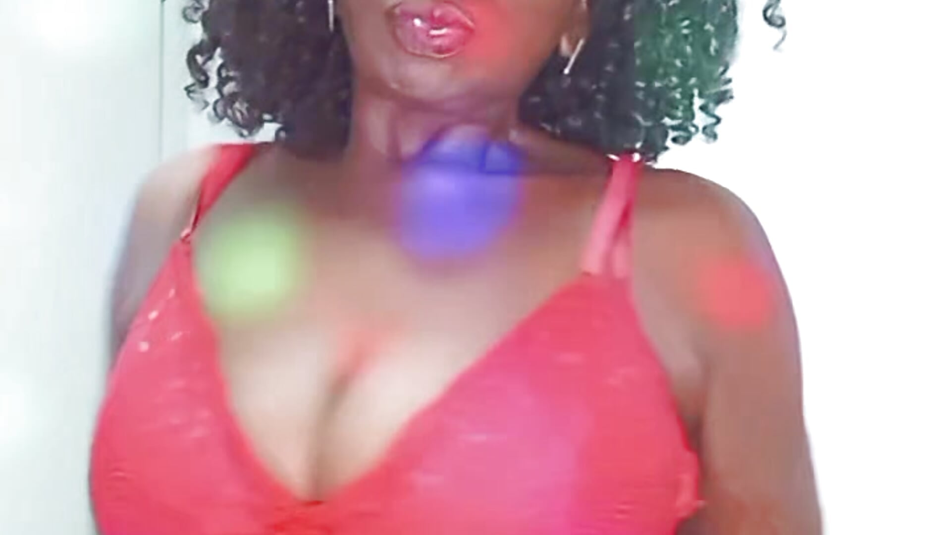 A little bit of my love for you all. - video by QueenLorena25 cam model