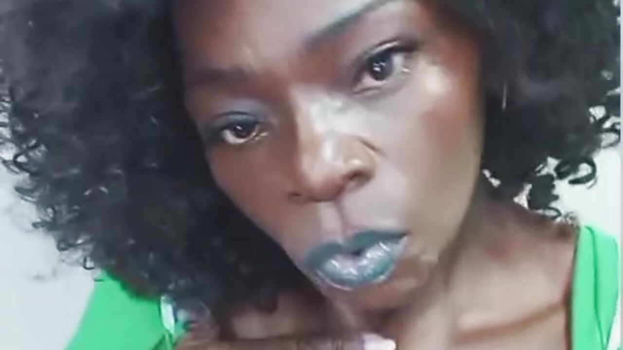 my face - video oleh model kamera QueenLorena25
