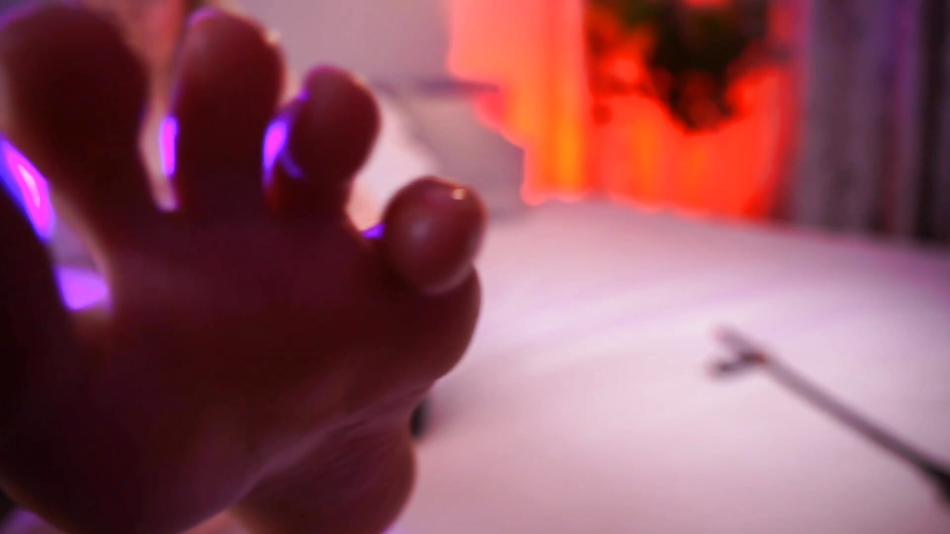 massage my feet with oil
