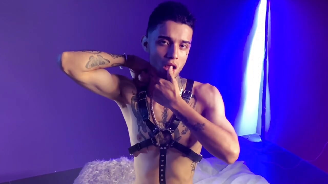 🔥 - ConnorWalker 캠 모델의 동영상