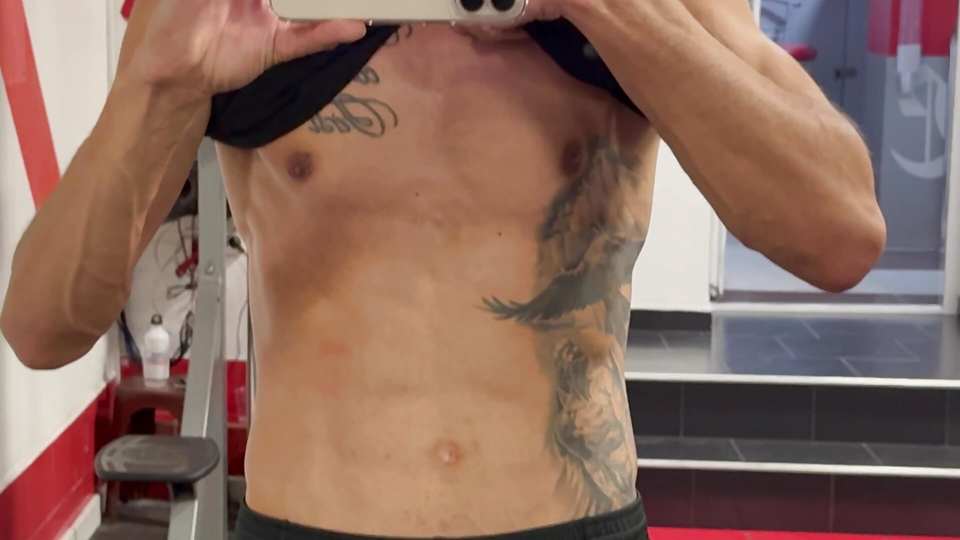 My body - vídeo de UnknownSanj modelo de câmara