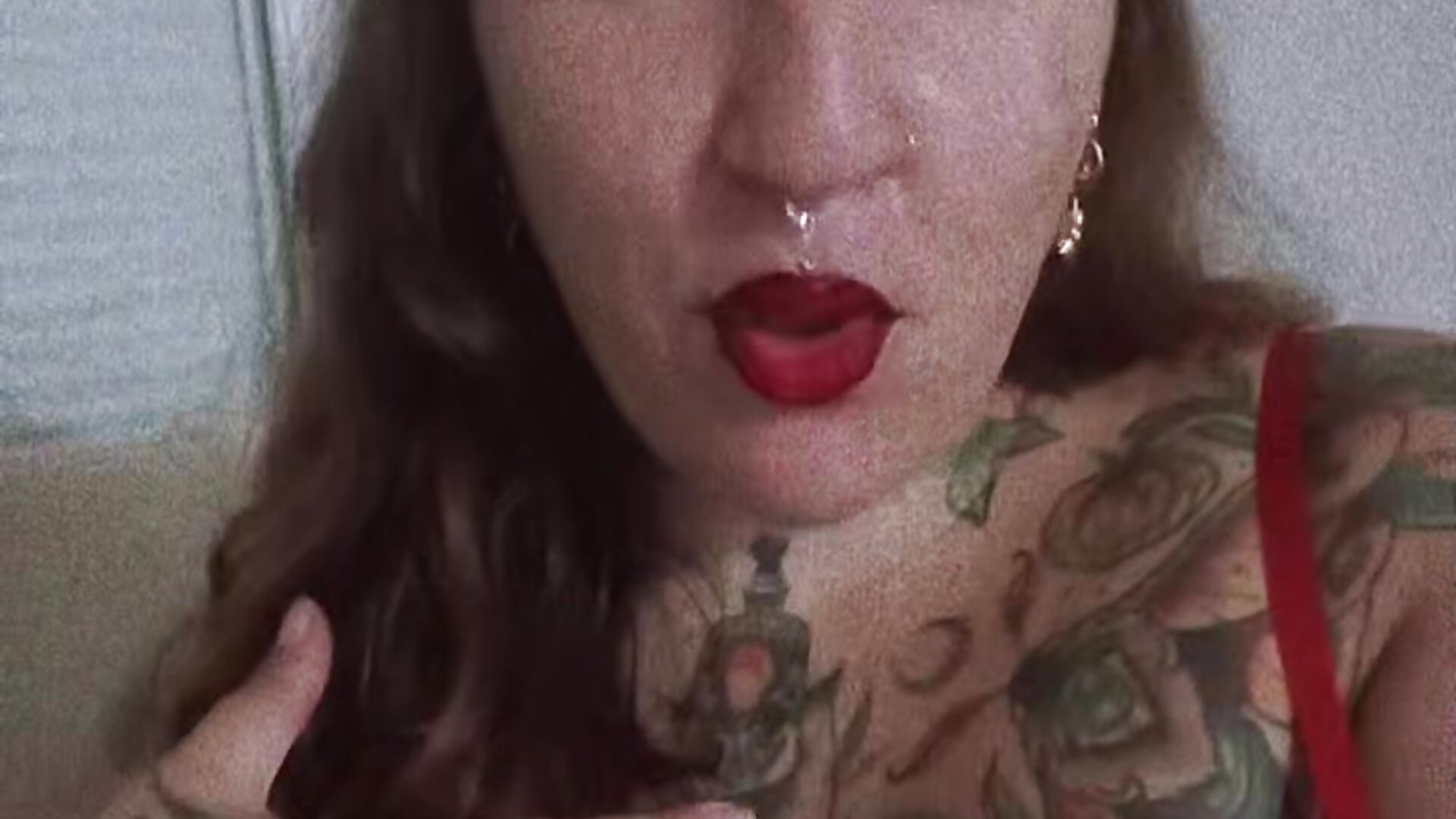 Percing - video av Thelittledevil388 cam model