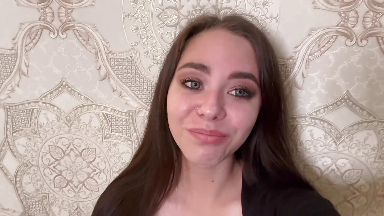 It is me - video by Ivory_Quinn cam model