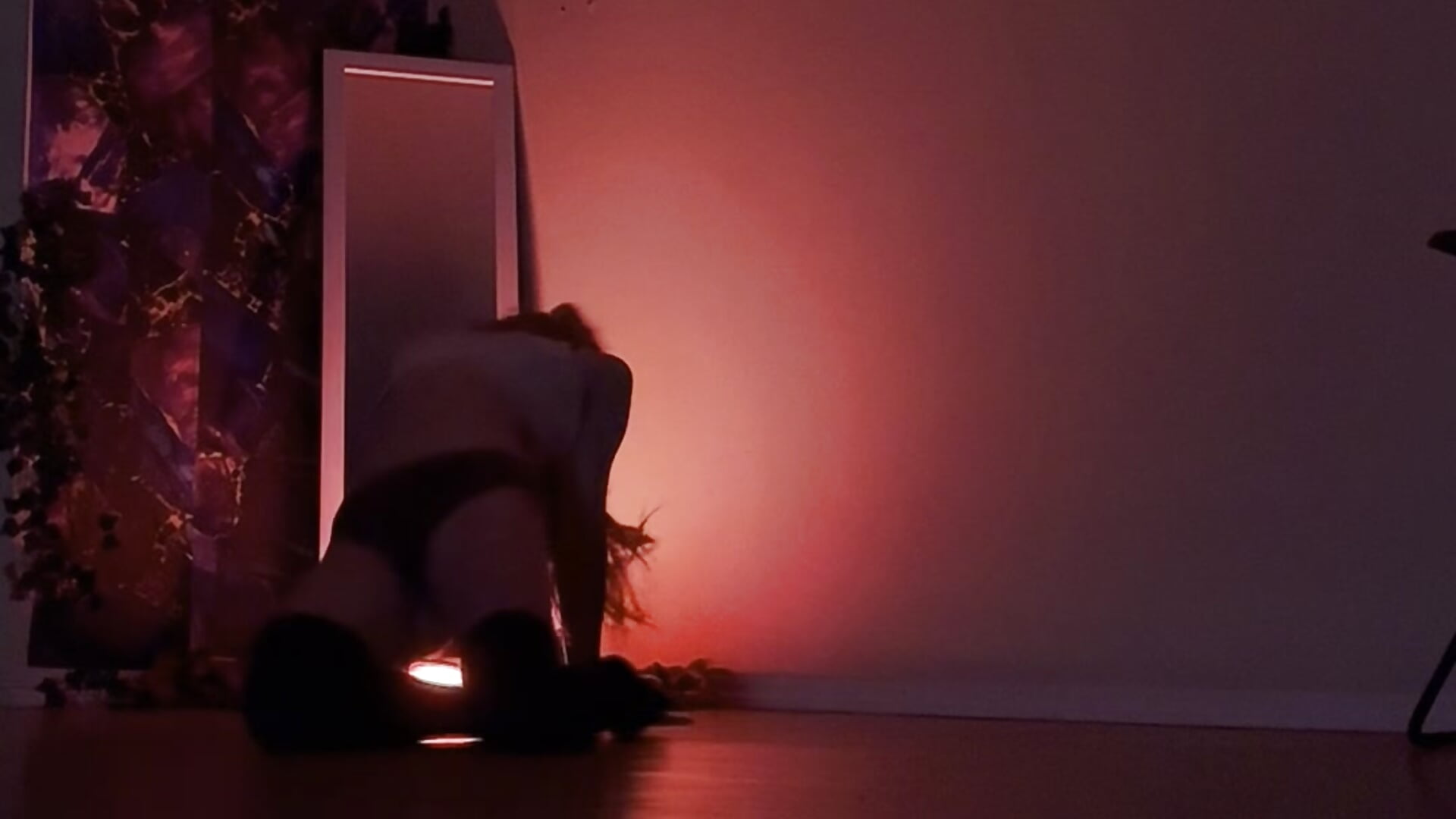 Sexy Dancing in Thigh High Socks — filmik RheaRoxx, modela(-lki) na kamerkach