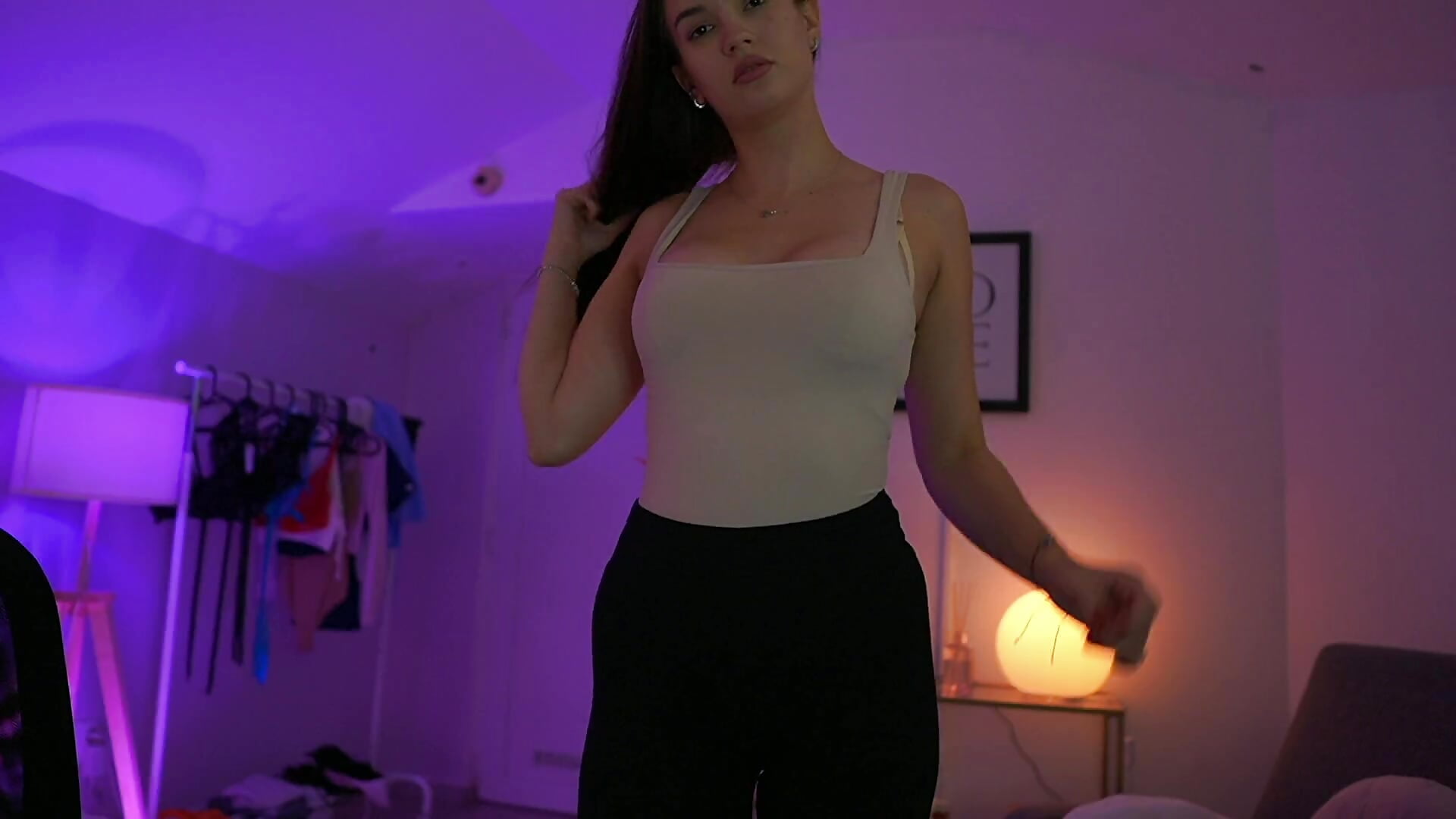 A little something special for my favorite people… 💕 - Vídeo de MooningKatee, modelo de vídeos