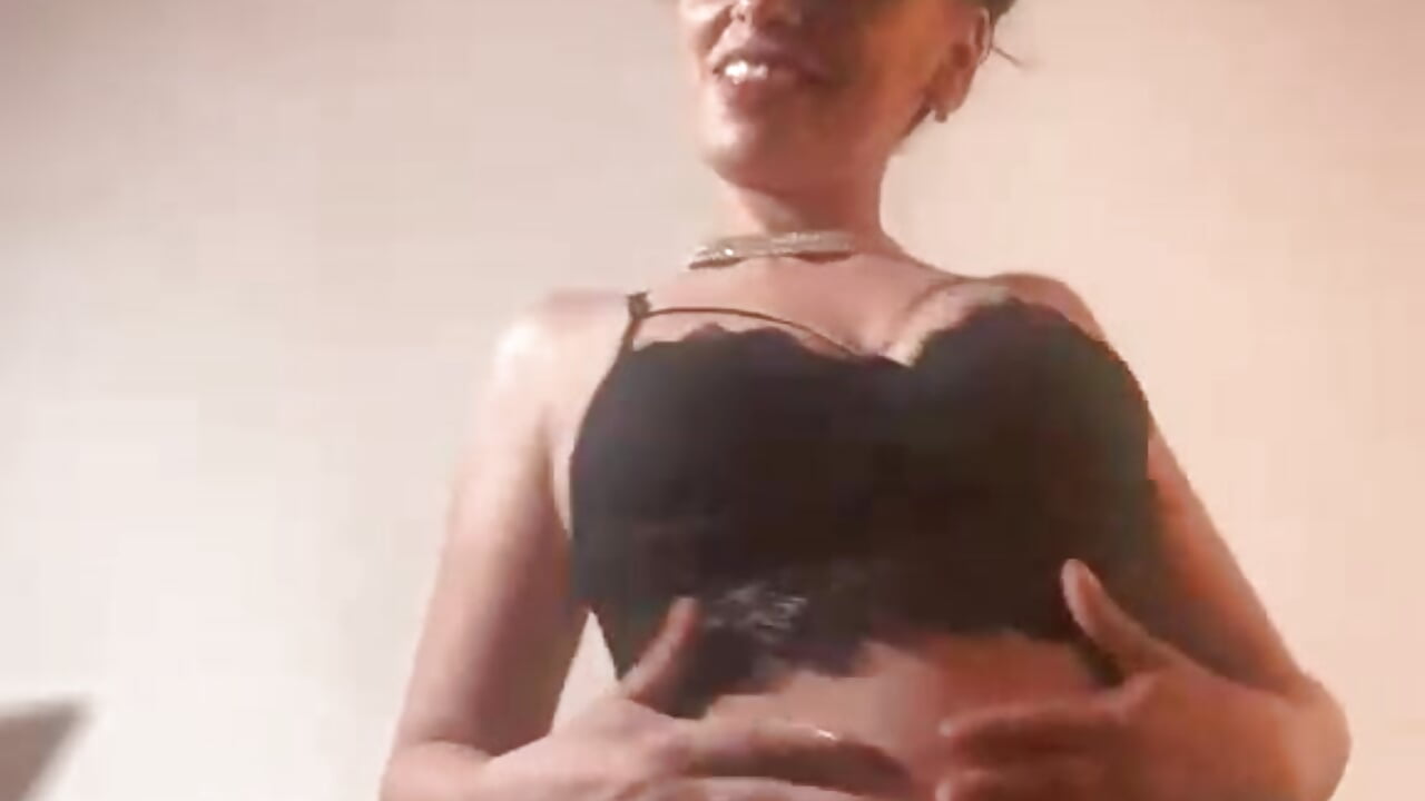 Just a lil tease - video oleh model kamera AlexissGrey