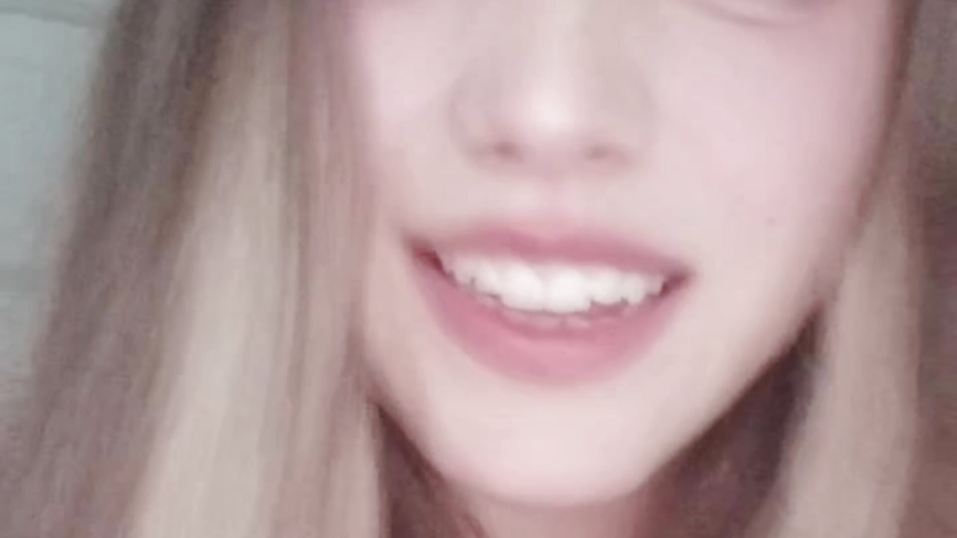 For a nice mood for all day🥰－カメラキャストのMilanaShyyの動画