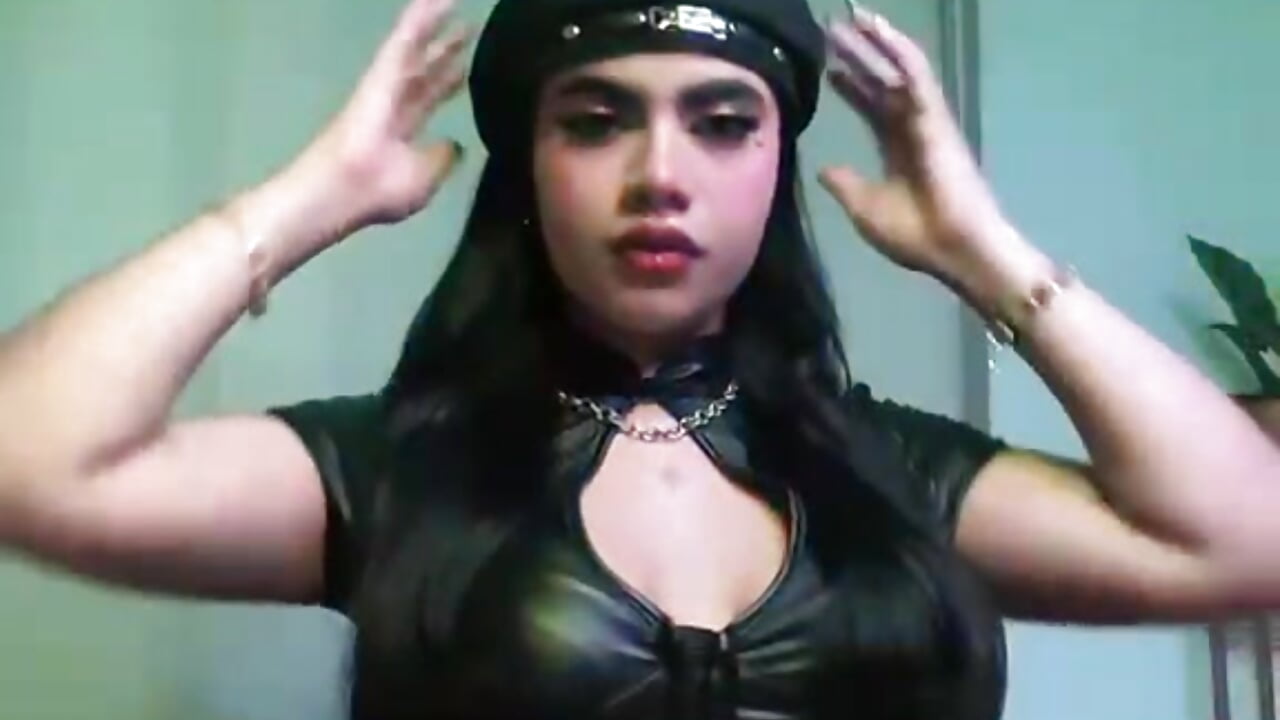 just a girl - video by nikki_quinn cam model